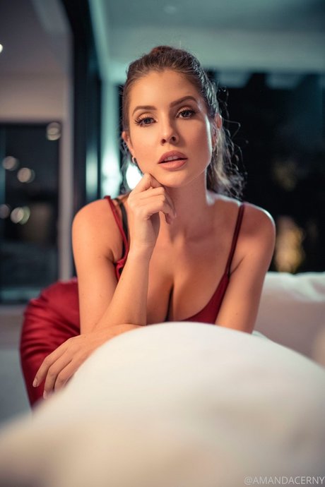 Amanda Cerny