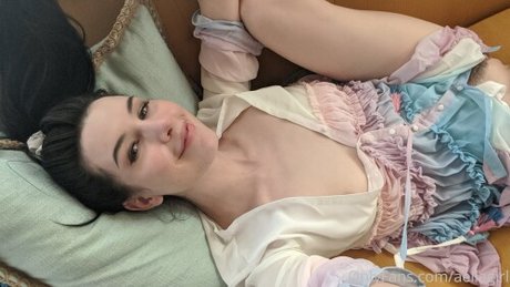 Aella_girl