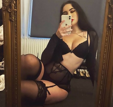 Foto desnuda filtrada de OnlyFans de Zsmethurst