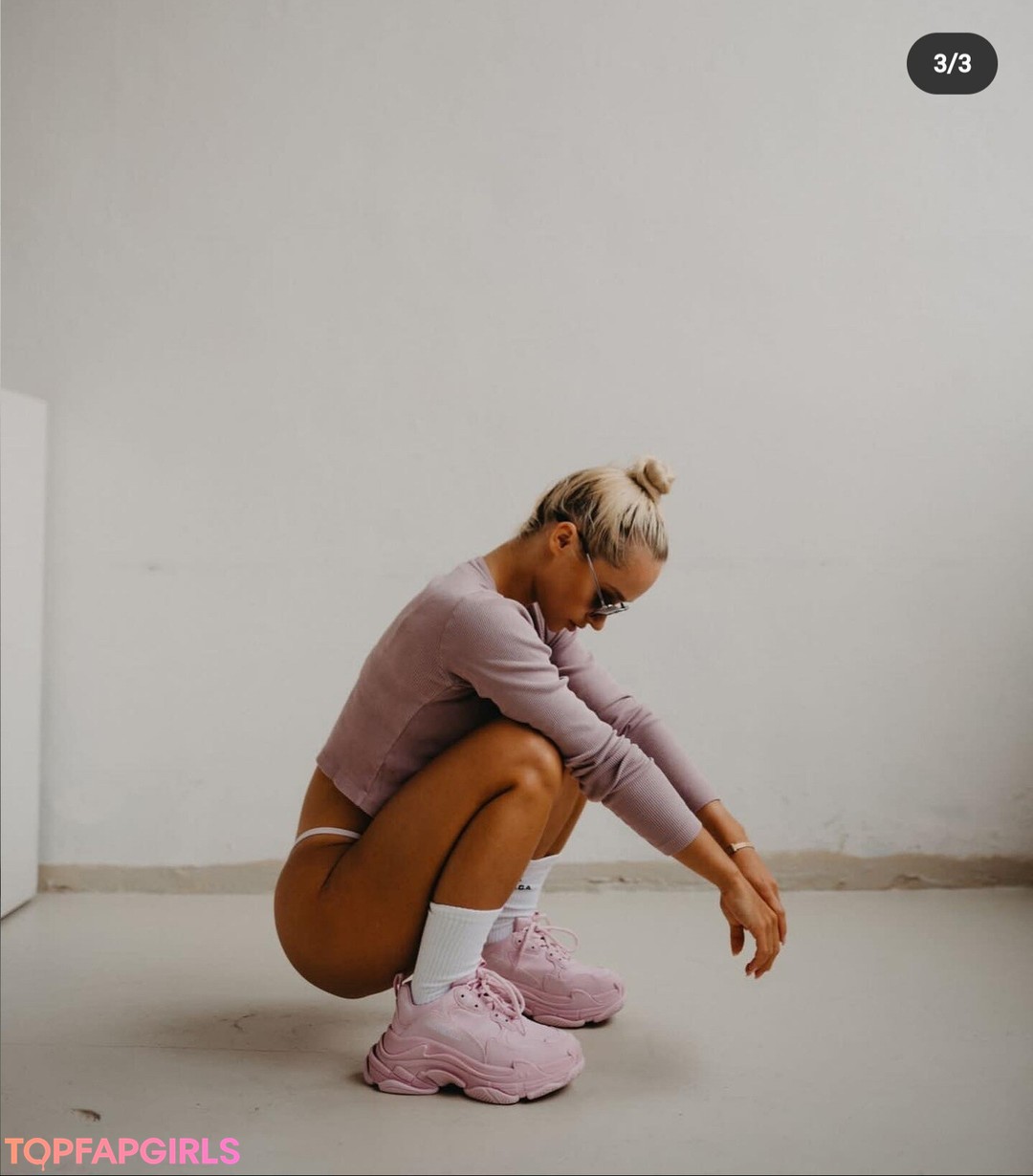 Foto desnuda filtrada de OnlyFans de Zuzana Kardos #29 Foto desnuda filtrada de OnlyFans de Zuzana Kardos #29