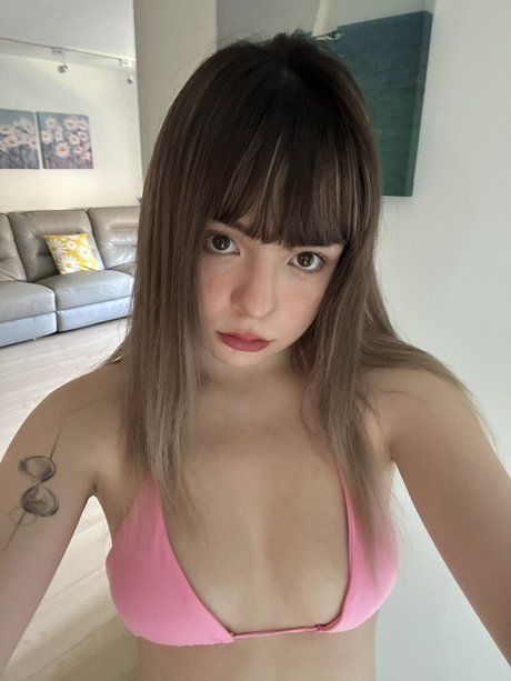 Laetitia442299