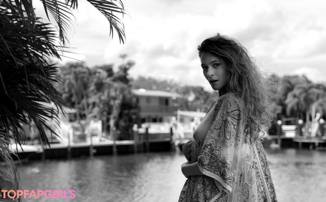 Foto desnuda filtrada de OnlyFans de Alice Antoinette #1081