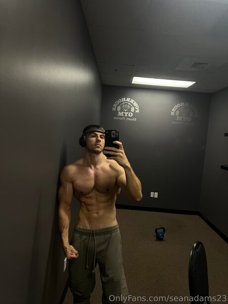 Foto desnuda filtrada de OnlyFans de Seanadams23