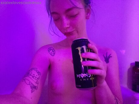Foto desnuda filtrada de OnlyFans de Xxalexlovescookiesxx
