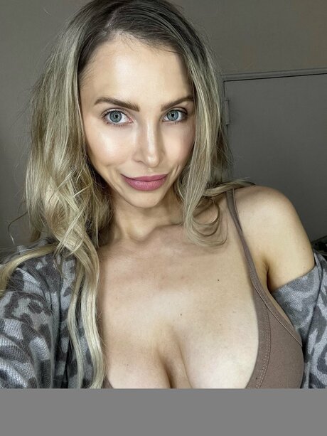 Foto desnuda filtrada de OnlyFans de Alixlynx