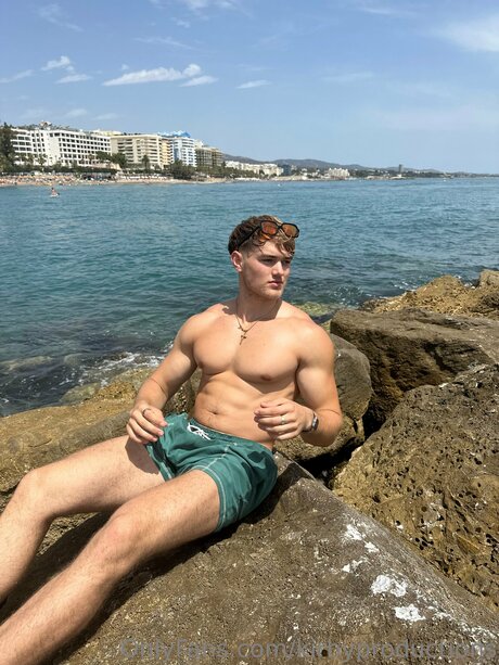 Foto desnuda filtrada de OnlyFans de Kirbyproductions