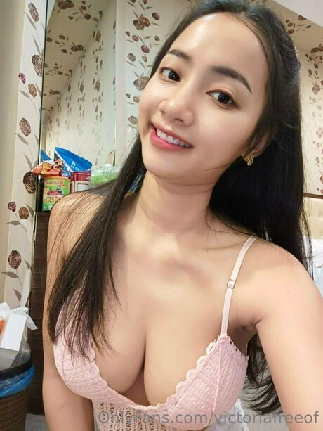 Cutenbusty