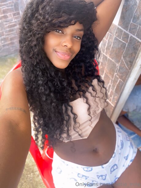 Foto desnuda filtrada de OnlyFans de Hottie Mila