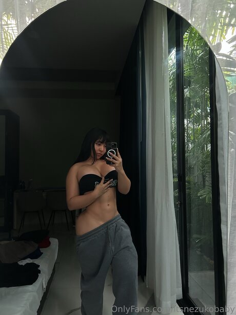 Foto desnuda filtrada de OnlyFans de Itsnezukobaby
