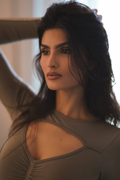Yaelaris