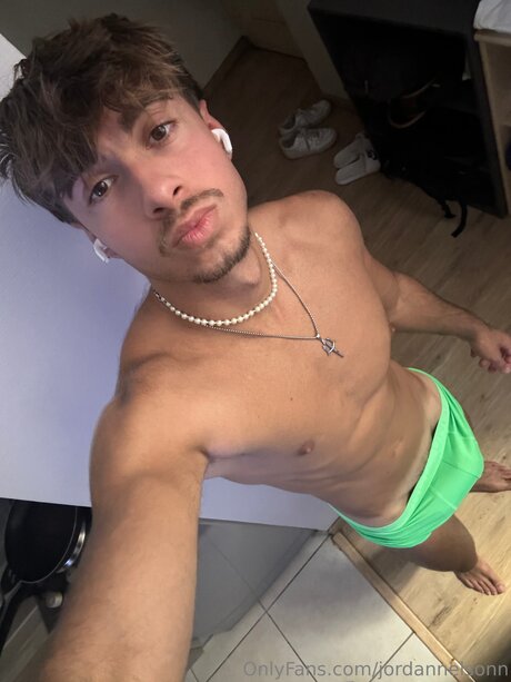 Foto desnuda filtrada de OnlyFans de Jordannelsonn