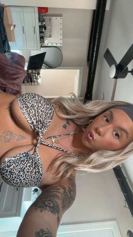 Foto desnuda filtrada de OnlyFans de Babycali