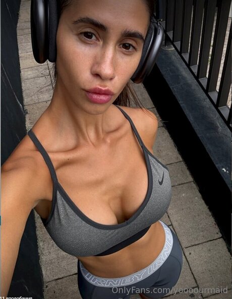 Foto desnuda filtrada de OnlyFans de Yoooourmaid