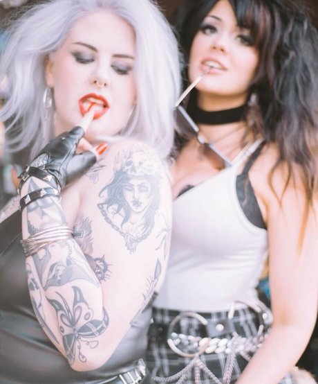 Hexgrlfrnd