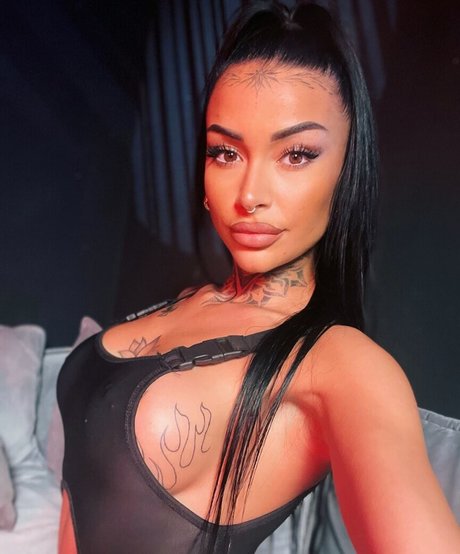 Foto desnuda filtrada de OnlyFans de Misspierciink