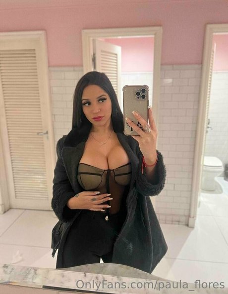 Paula Flores