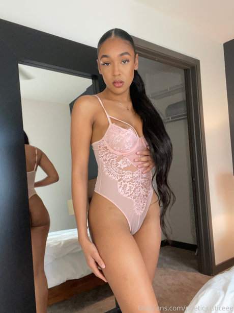 Foto desnuda filtrada de OnlyFans de Yara