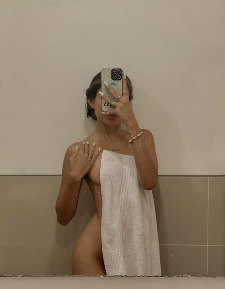 Valeria Cardona