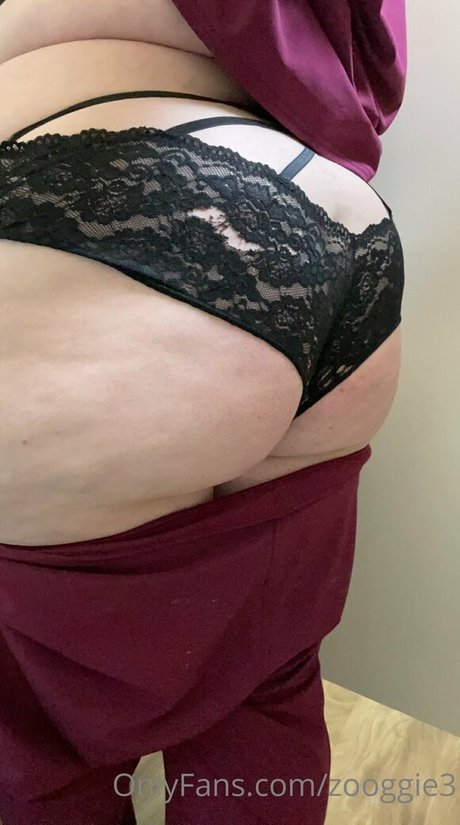 Foto desnuda filtrada de OnlyFans de Zooggie3