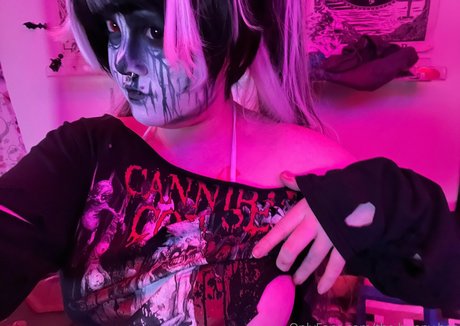 Foto desnuda filtrada de OnlyFans de Zomcel