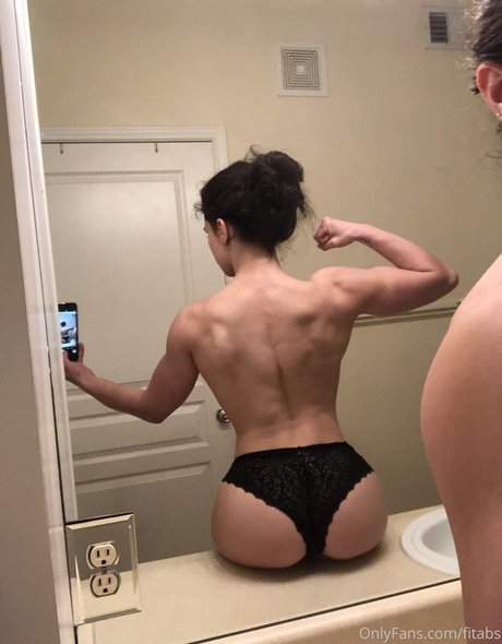 Foto desnuda filtrada de OnlyFans de Zoey Dantonio