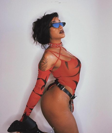Zoey Sinn