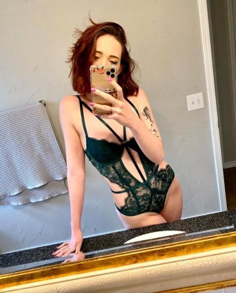 Foto desnuda filtrada de OnlyFans de Zoeybrooks