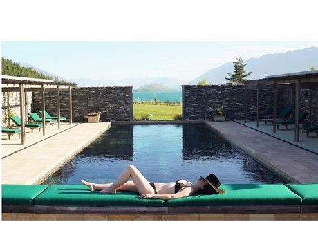 Zoe Lister Jones