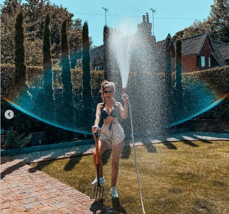 Zoe Sugg