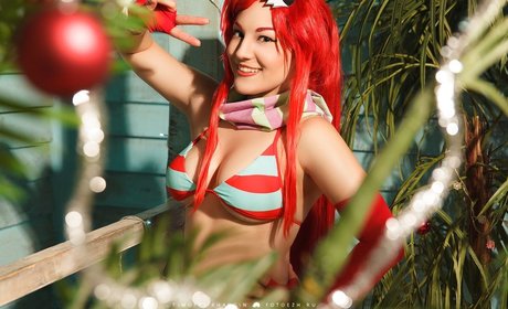 Zoe Volf Cosplay