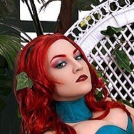 Zoe Volf Cosplay