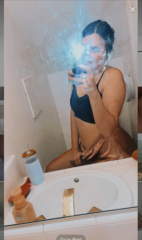 Foto desnuda filtrada de OnlyFans de Zoe Nicole