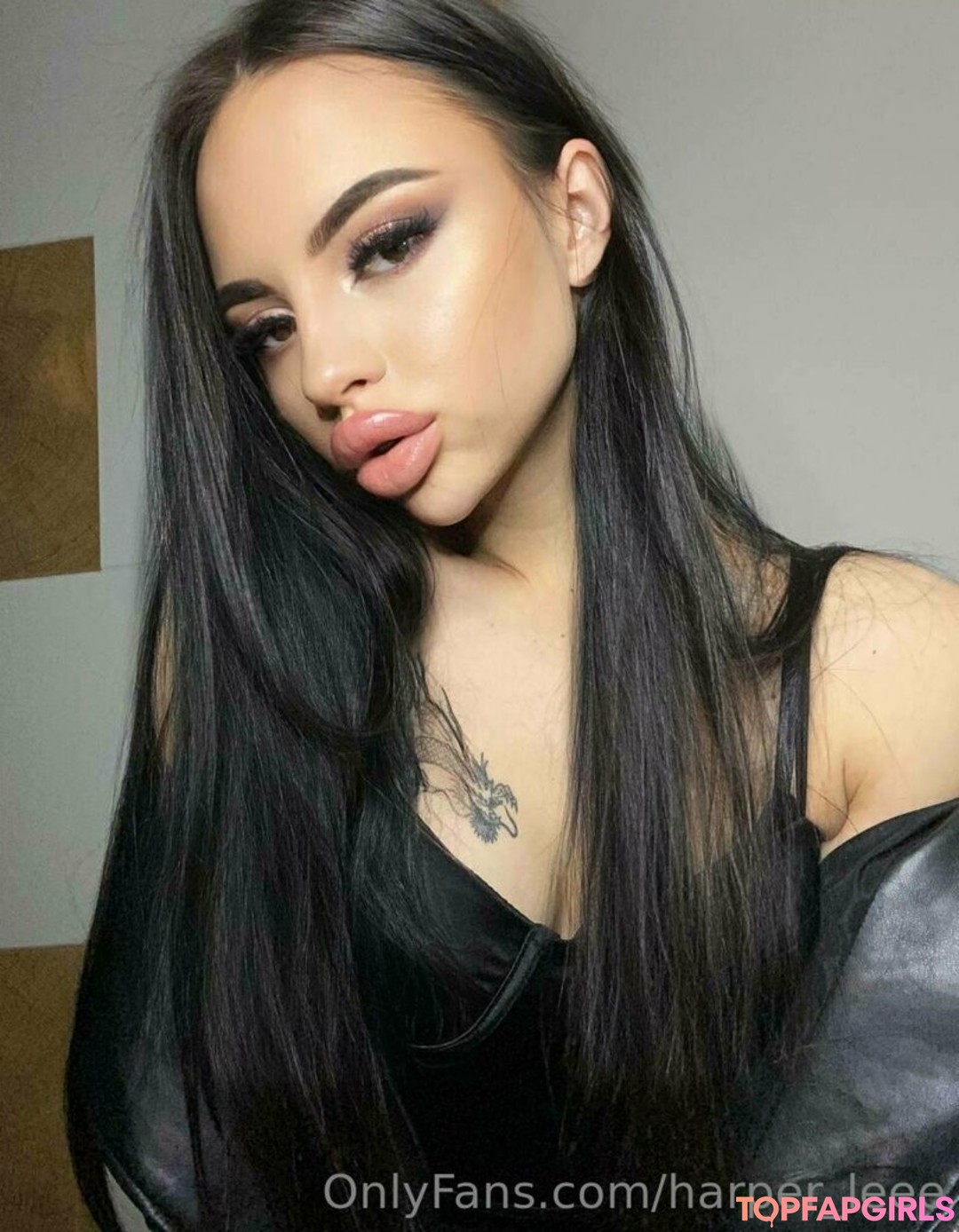 Foto desnuda filtrada de OnlyFans de Harperleee #18 Foto desnuda filtrada de OnlyFans de Harperleee #18