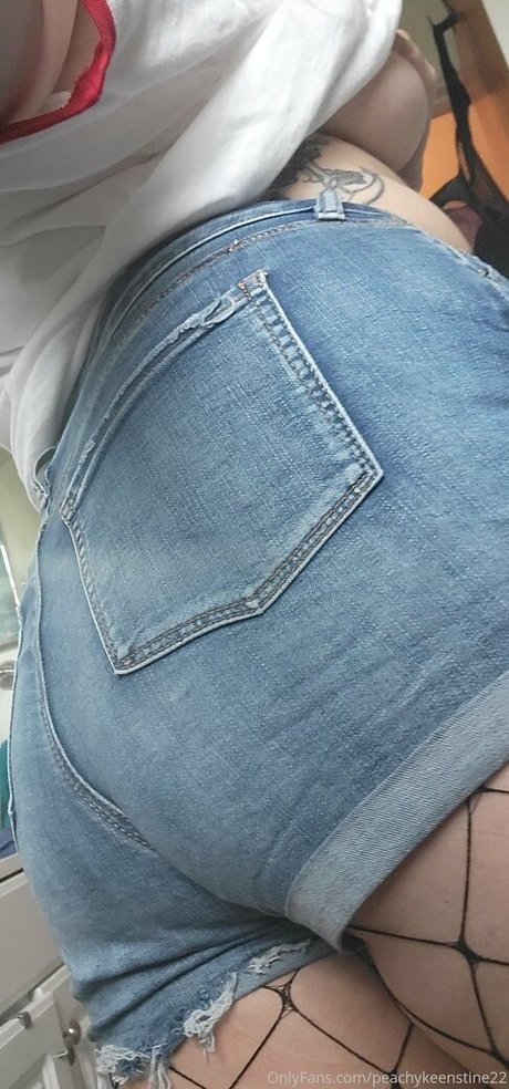 Peachykeenstine22