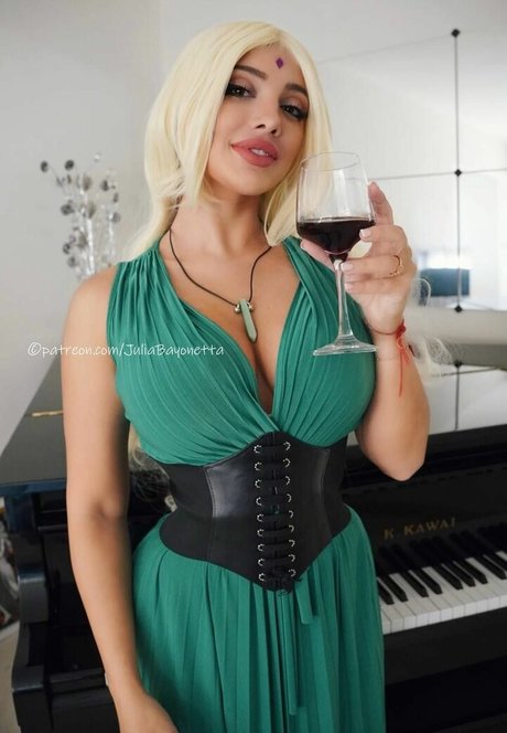 Foto desnuda filtrada de OnlyFans de Juli Byonett