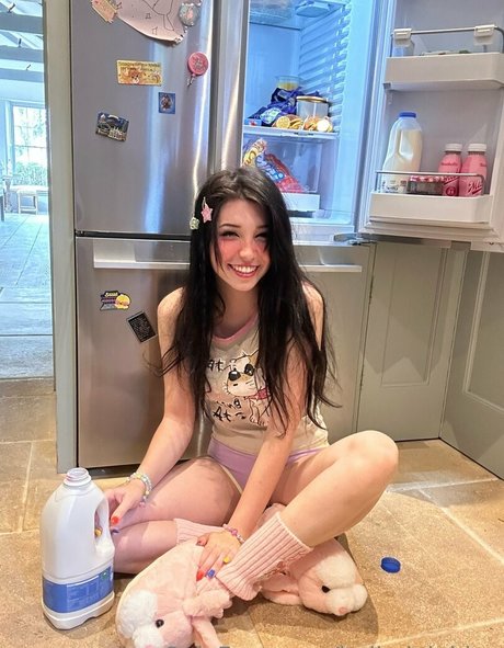 Belle Delphine