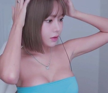Foto desnuda filtrada de OnlyFans de Yoon Chae Ah