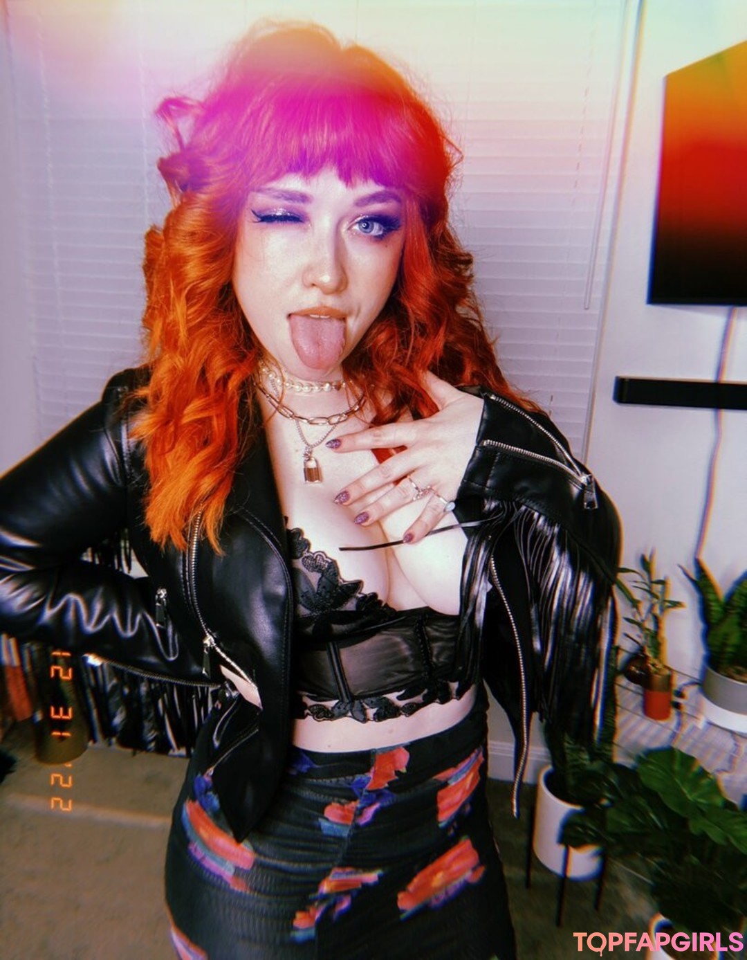 Foto desnuda filtrada de OnlyFans de Koolysmiley #44 Foto desnuda filtrada de OnlyFans de Koolysmiley #44