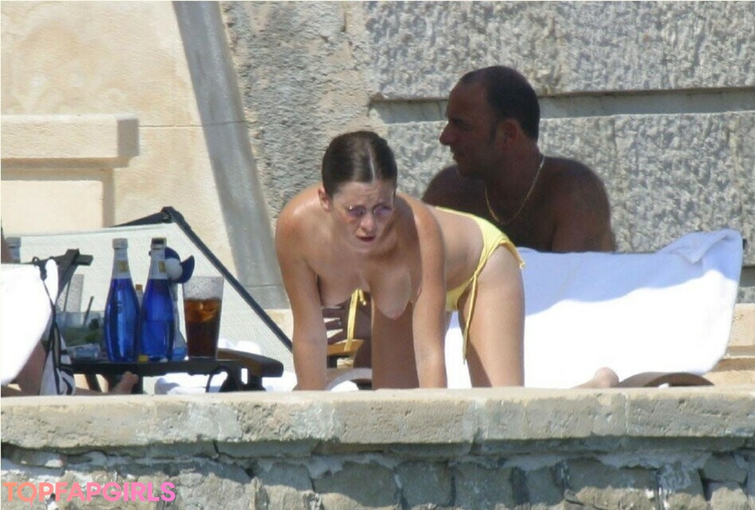 Foto desnuda filtrada de OnlyFans de Anna Friel #6 Foto desnuda filtrada de OnlyFans de Anna Friel #6