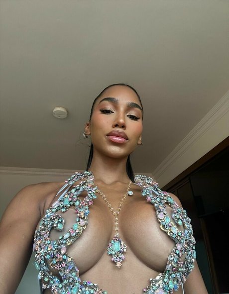 Foto desnuda filtrada de OnlyFans de Virginia Sanhouse