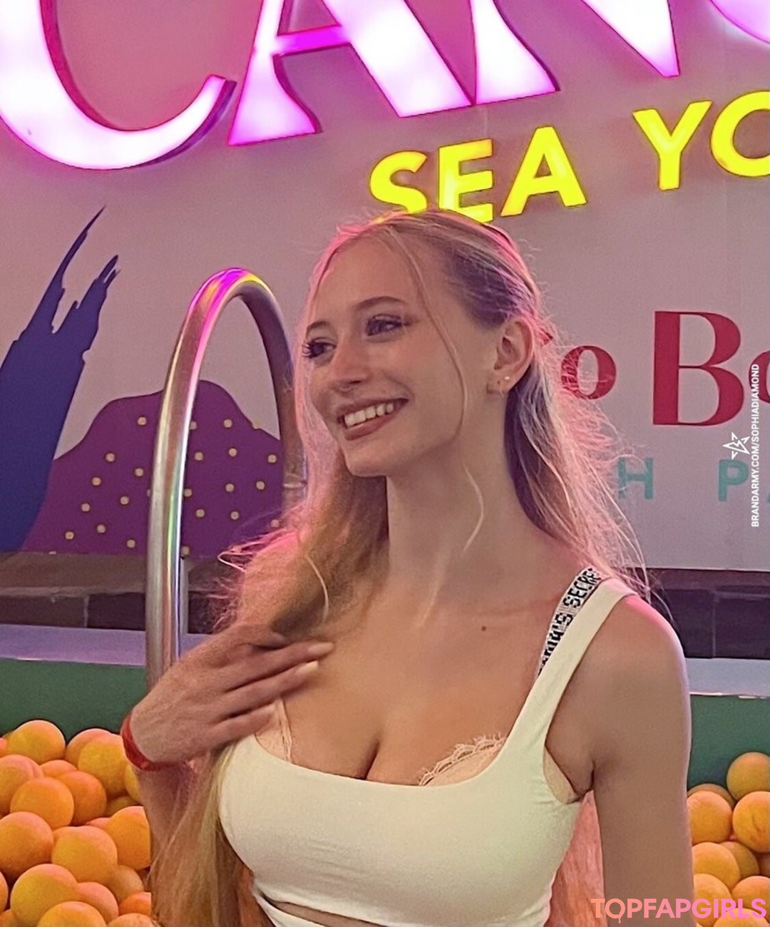 Foto desnuda filtrada de OnlyFans de Sophia Diamond #83 Foto desnuda filtrada de OnlyFans de Sophia Diamond #83