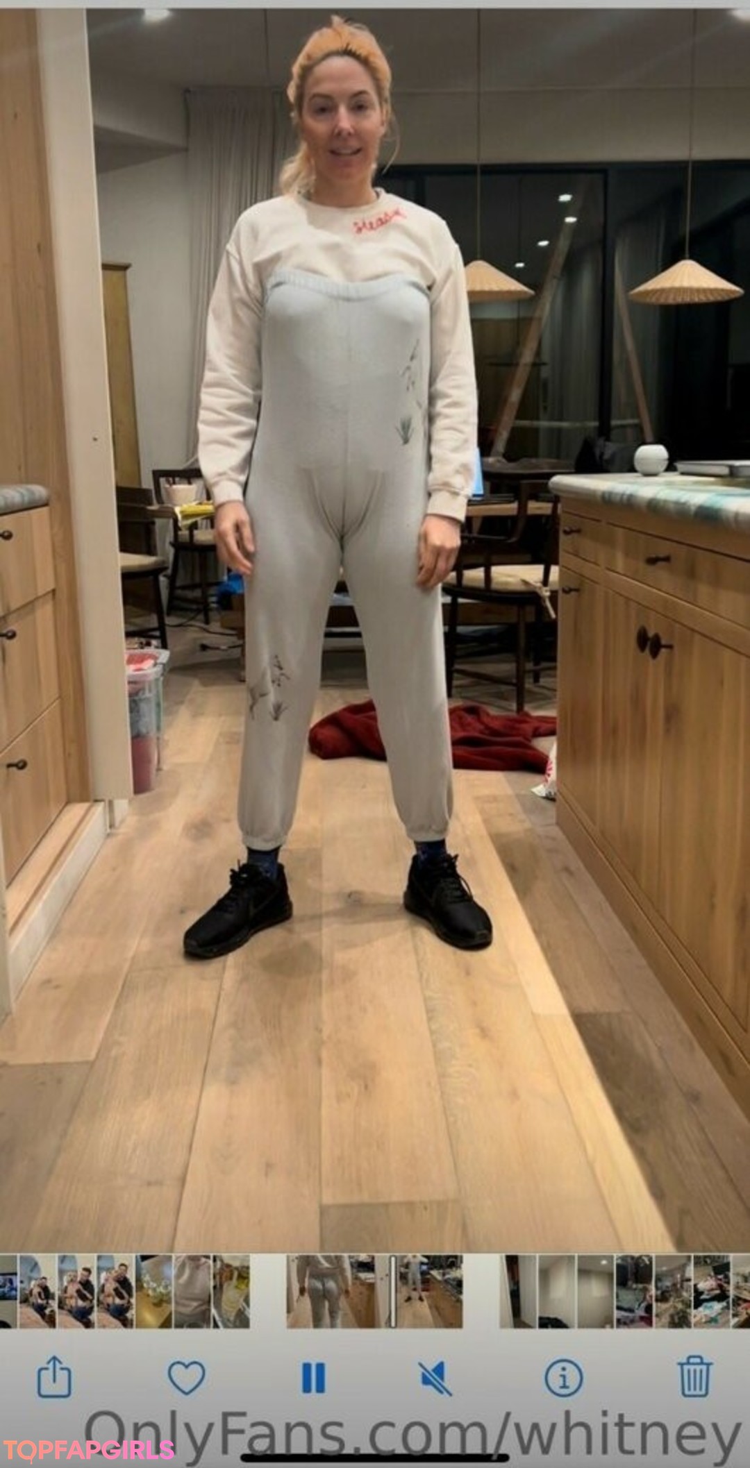 Foto desnuda filtrada de OnlyFans de Whitney Cummings #176 Foto desnuda filtrada de OnlyFans de Whitney Cummings #176