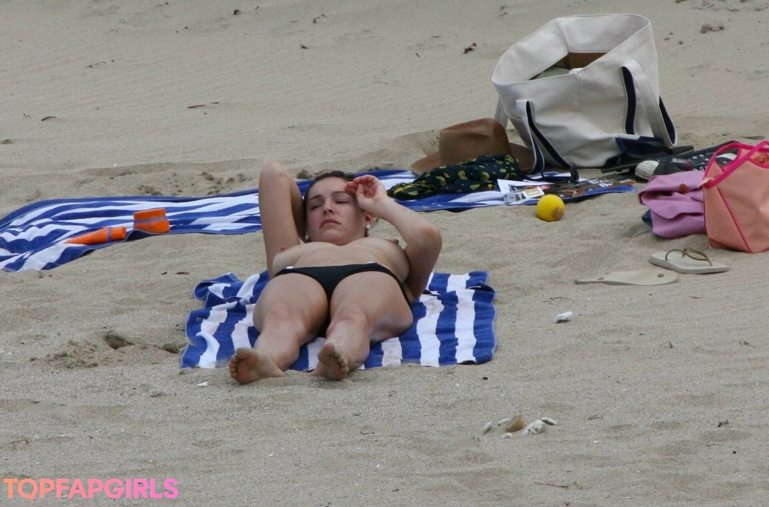 Foto desnuda filtrada de OnlyFans de Kelly Brook #394 Foto desnuda filtrada de OnlyFans de Kelly Brook #394