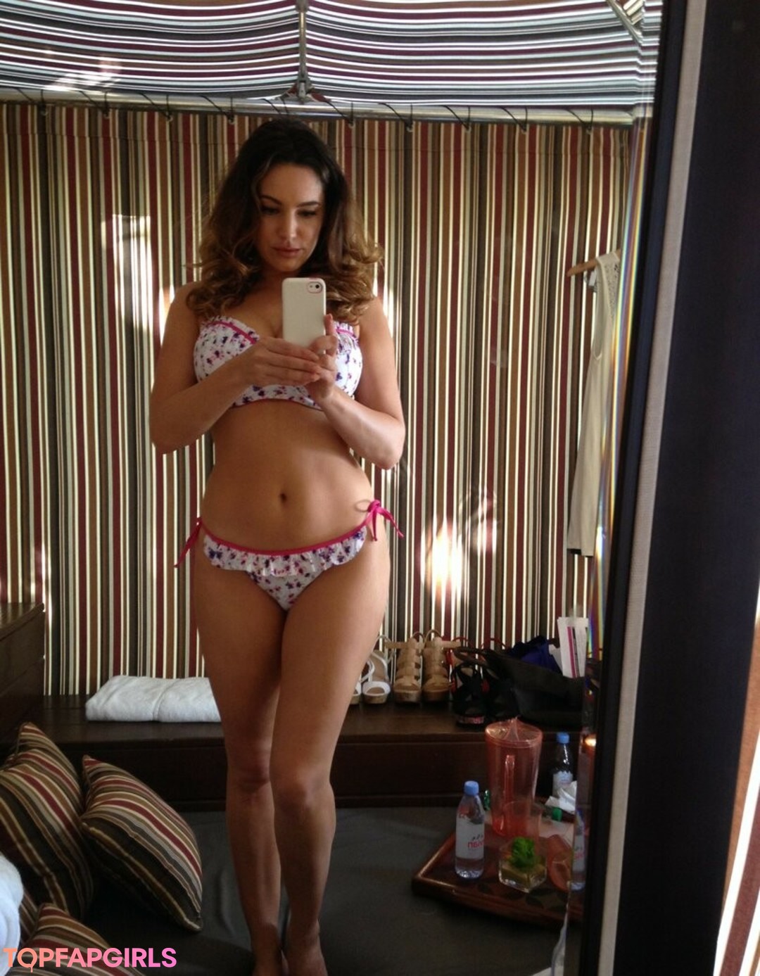 Foto desnuda filtrada de OnlyFans de Kelly Brook #446 Foto desnuda filtrada de OnlyFans de Kelly Brook #446