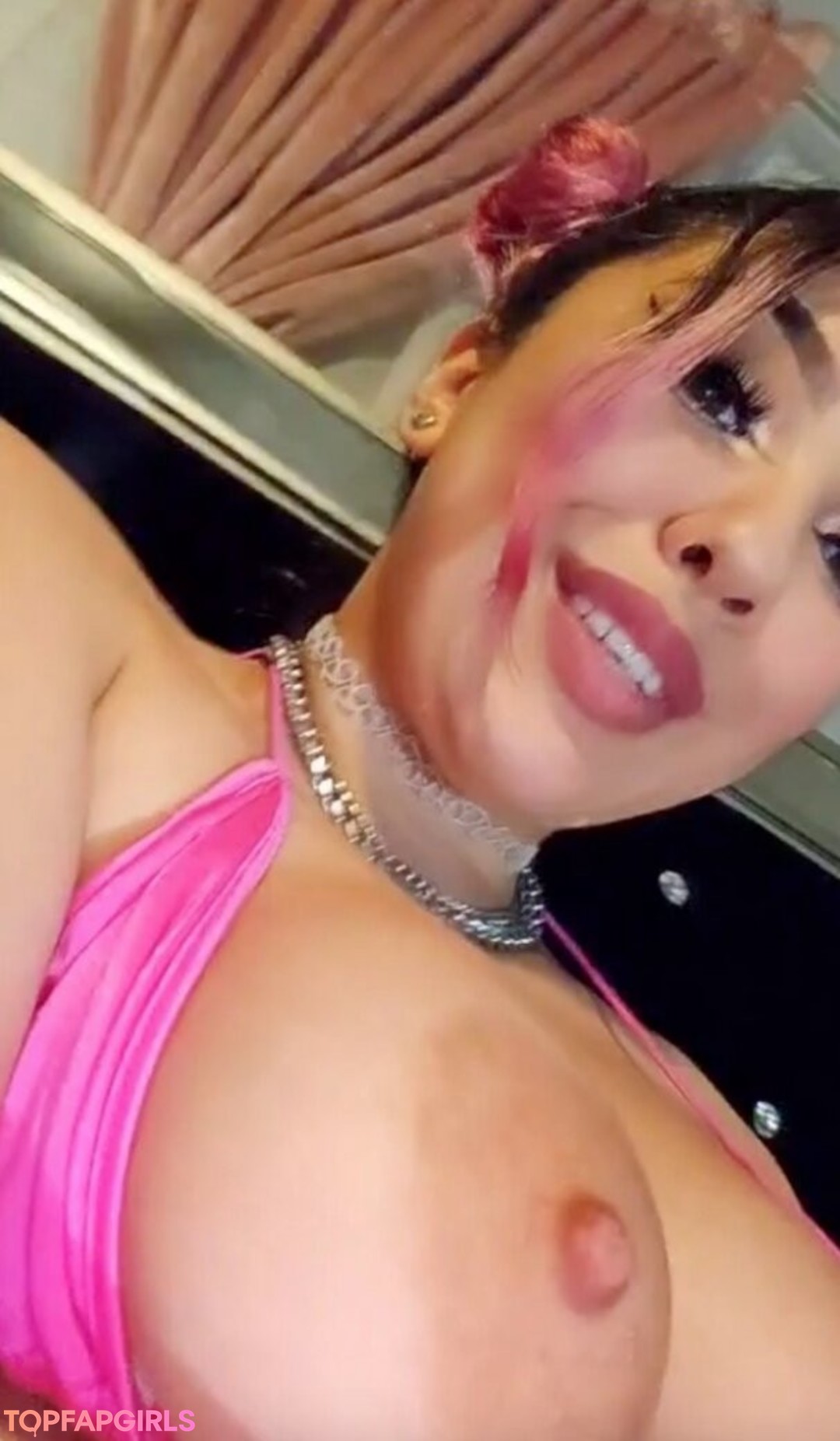 Foto desnuda filtrada de OnlyFans de Demon Lives #531 Foto desnuda filtrada de OnlyFans de Demon Lives #531