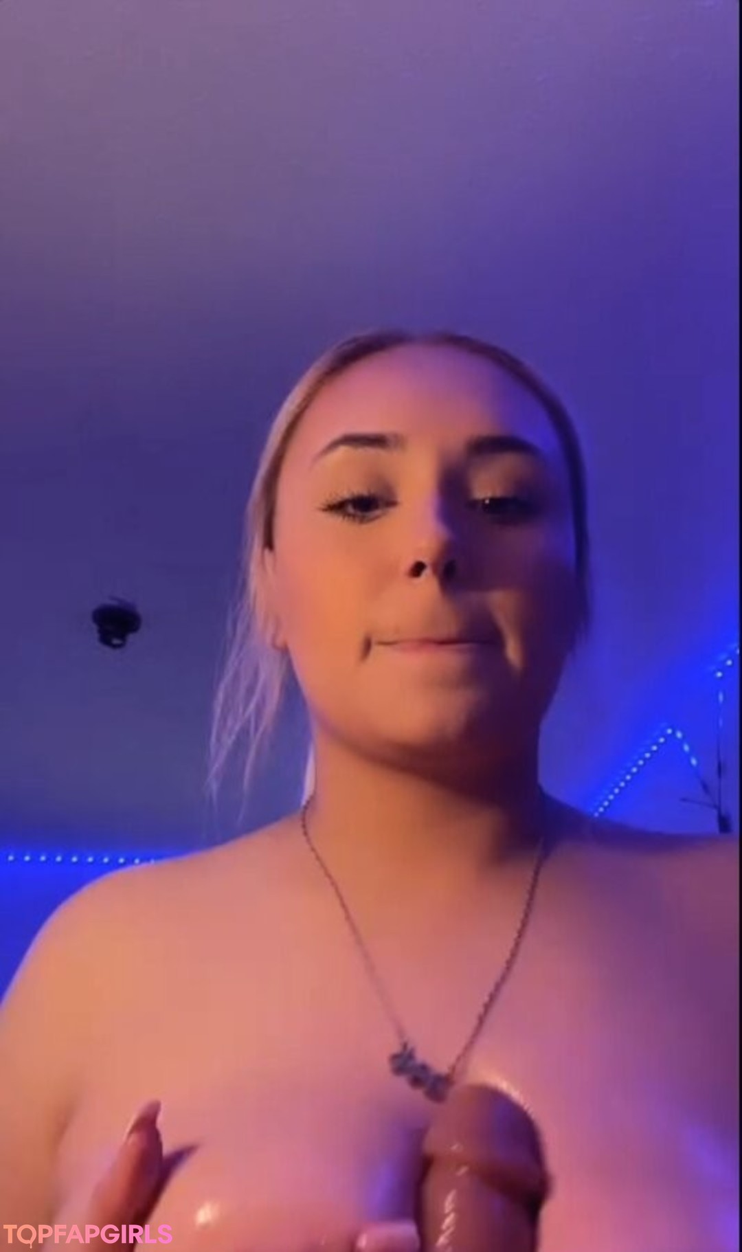 Foto desnuda filtrada de OnlyFans de Demon Lives #61 Foto desnuda filtrada de OnlyFans de Demon Lives #61