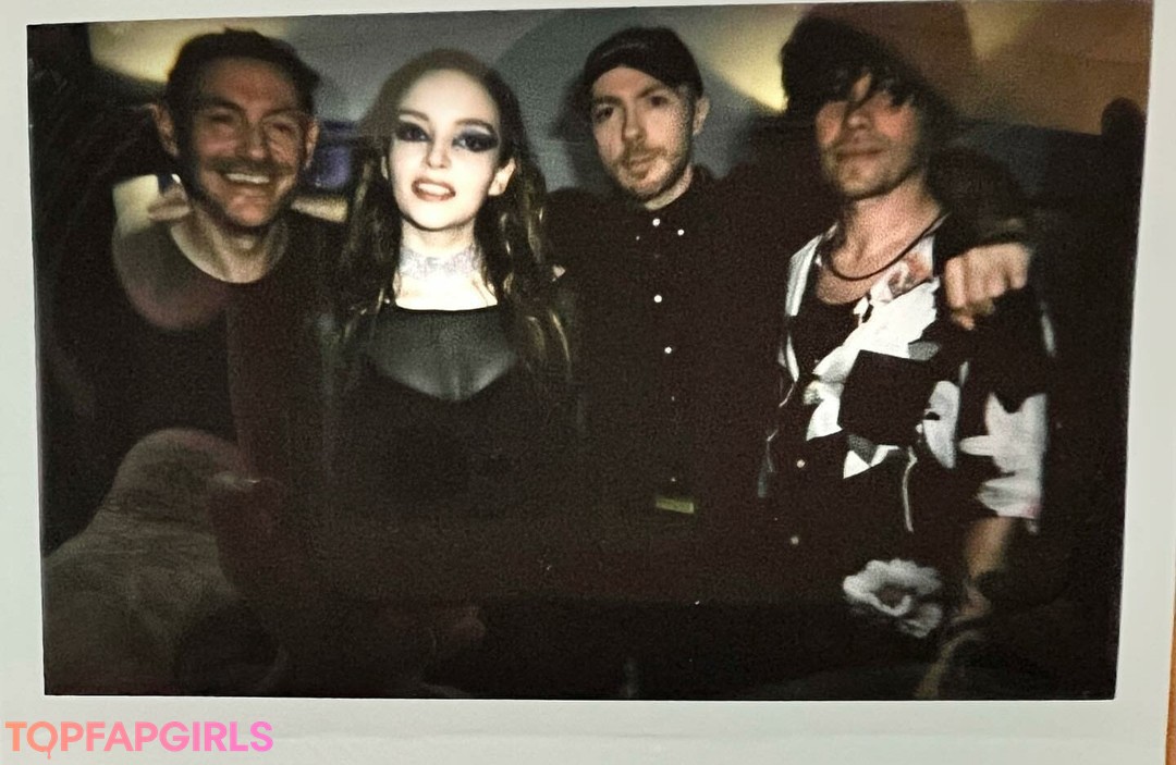 Foto desnuda filtrada de OnlyFans de Lauren Mayberry #117 Foto desnuda filtrada de OnlyFans de Lauren Mayberry #117