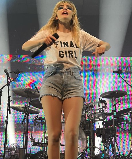 Lauren Mayberry