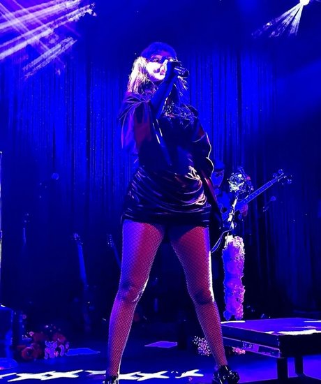 Lauren Mayberry