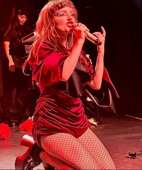 Lauren Mayberry